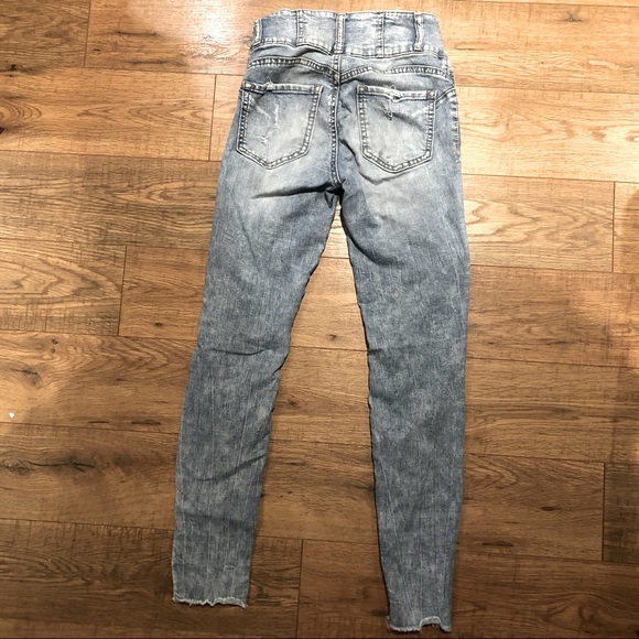 No Boundaries Distressed Skinny Jeans - Picture 2 of 4